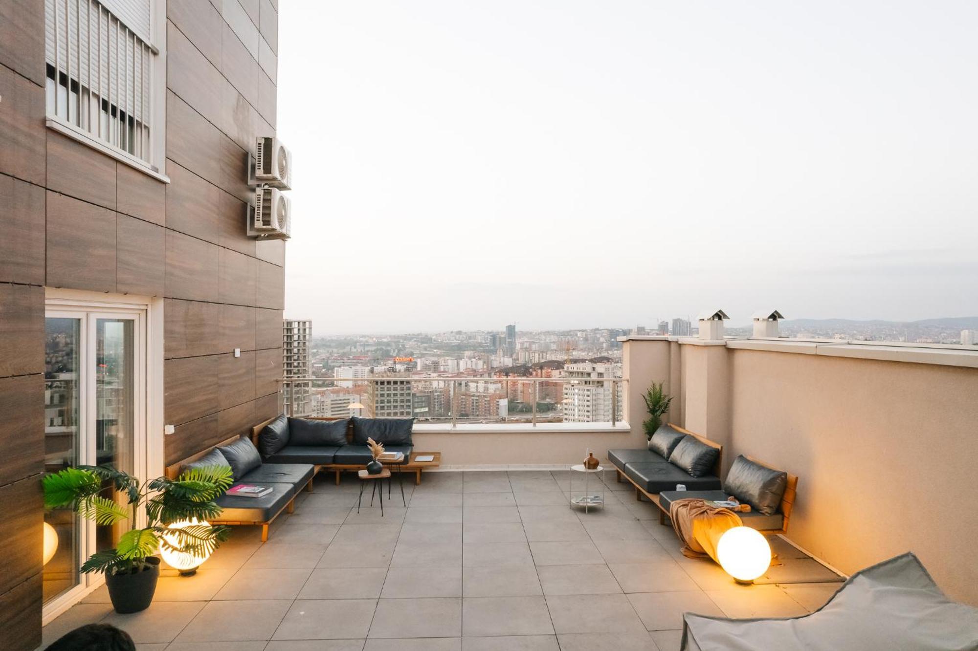 Etern Apart Hotel Pristina Exterior photo