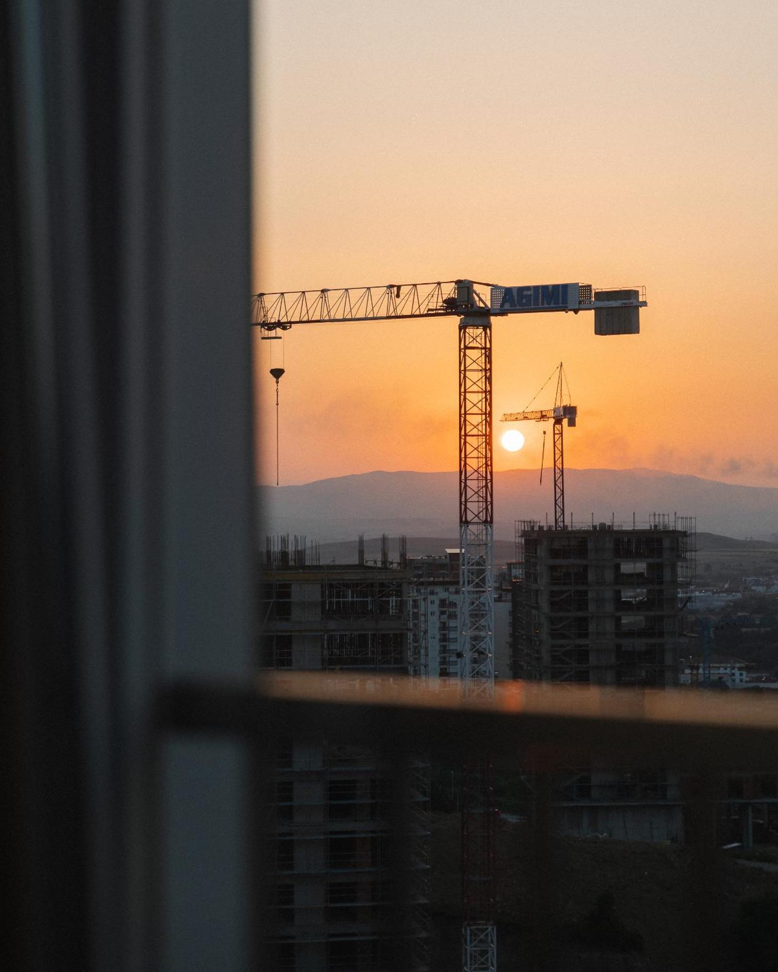 Etern Apart Hotel Pristina Exterior photo
